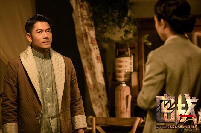 B体育- 少帅临危受命首战惊险取三分  
